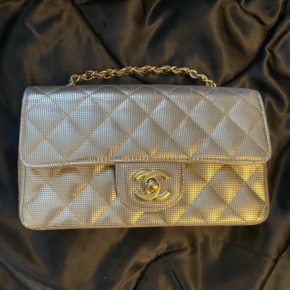 🚫SOLD🚫 CHANEL RECTANGULAR MINI PIXEL GOLD